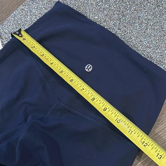 Lululemon Align High-Rise Mini-Flared Pant 32" size 4 NWT
True Navy blue 💙 - Picture 4 of 5
